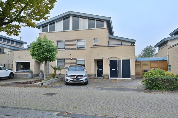 Medium property photo - Marie van Regteren Altenastraat 23, 3207 KB Spijkenisse
